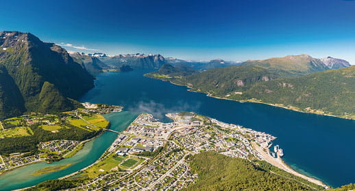 Norway, Andalsnes, Rampestreken, famous tourist track and viewpoint