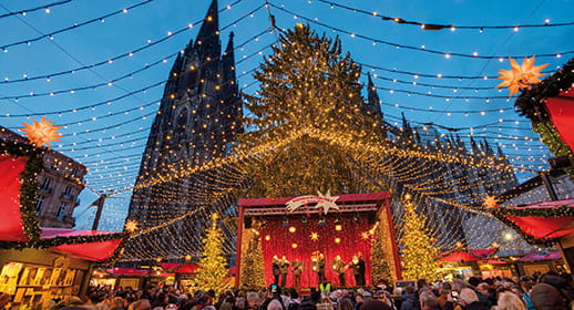 Cologne Cathedral and the Christmas Market